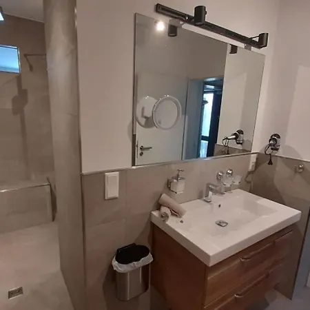 Zum Struffelt Apartment *
